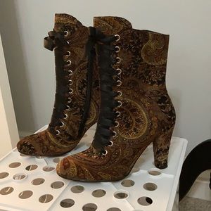 Velvet Brocade Vintage Boots size 7.5